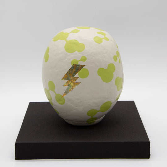 KEN IKEDA D.N.A DARUMA GREEN – Size 5 (approx. 15 cm) with Pedestal