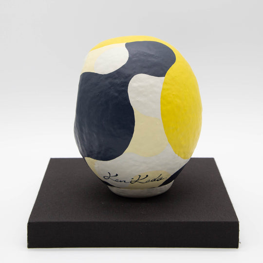 KEN IKEDA IDENTITY DARUMA 2 – Size 5 (approx. 15 cm) with Pedestal
