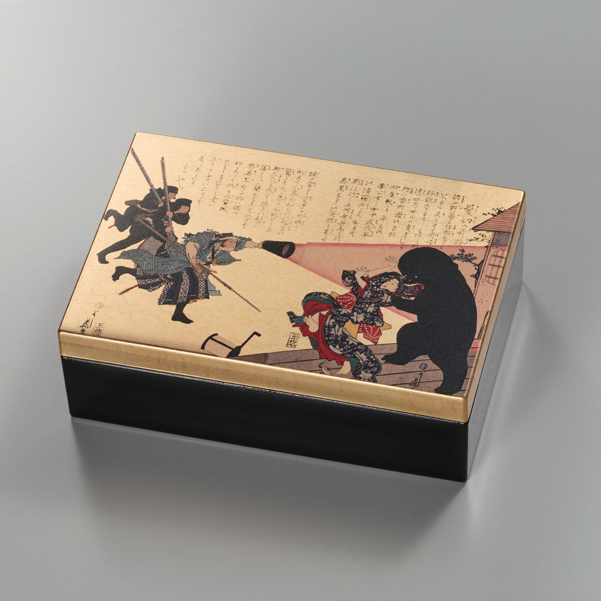 A decorative storage box with Japanese art-inspired design and foil accents. It is suitable for keeping small accessories, presenting gifts, or adding a compact Japanese craft item to gift and home interior displays.